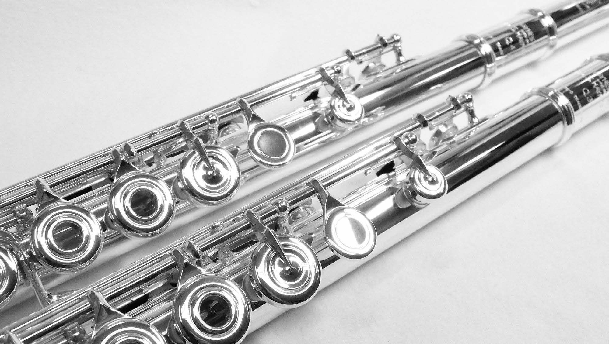 Dolce楽器ショップインフォメーションヘインズの新しい総銀製モデル「Ｑシリーズ」。【PIPERS 458号掲載】 | ドルチェ楽器